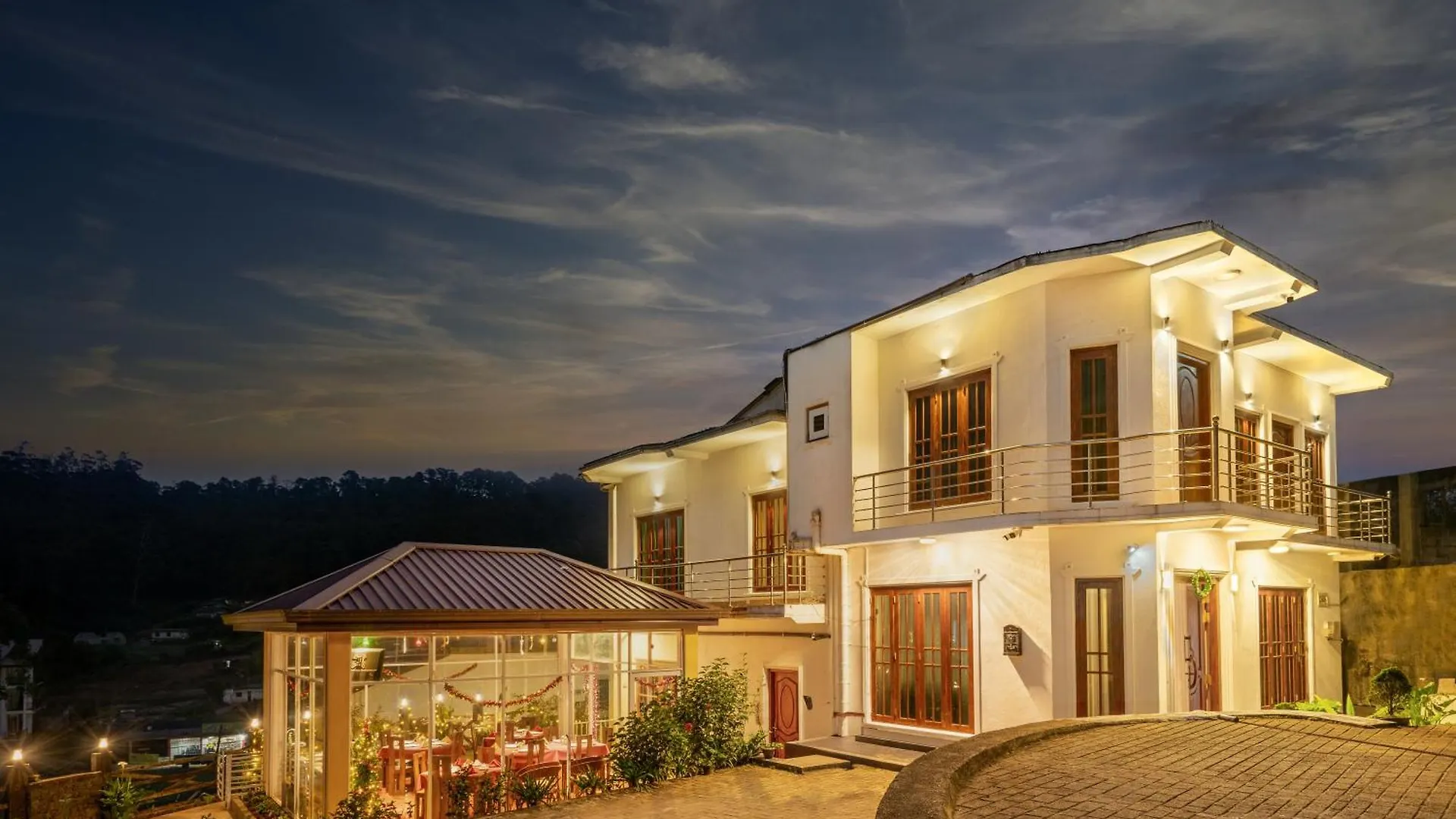 Villa Grand Mellow Nuwara Eliya